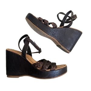 True Religion Dk Brown Wedge Sandals